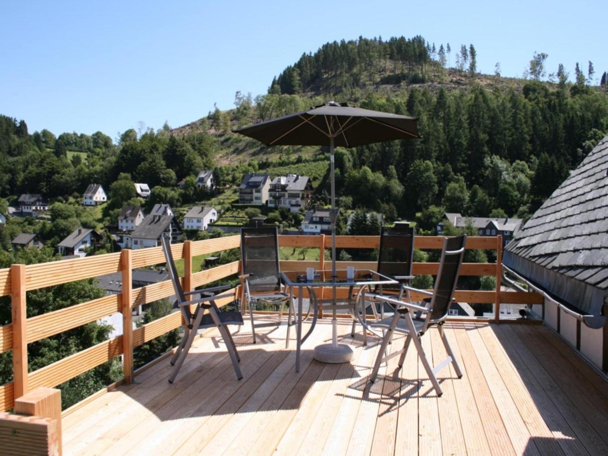 Large Holiday Home In Willingen With Private Garden And Several Terraces Exterior foto